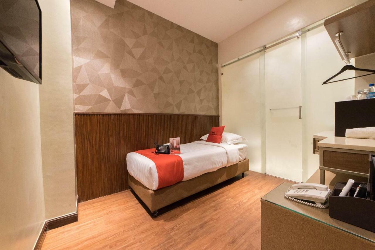 Reddoorz Premium @ South Triangle Quezon City Exterior foto