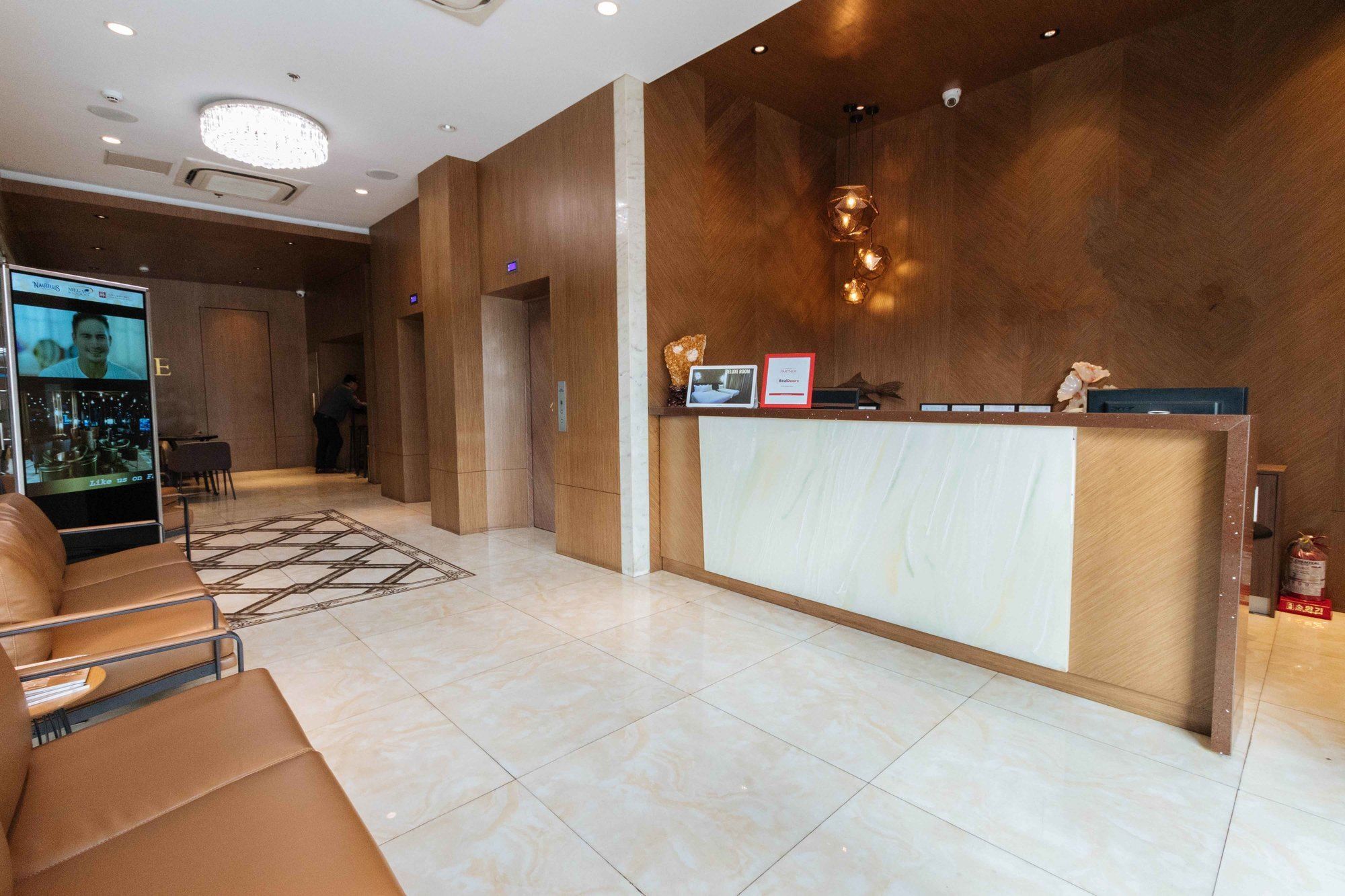 Reddoorz Premium @ South Triangle Quezon City Exterior foto